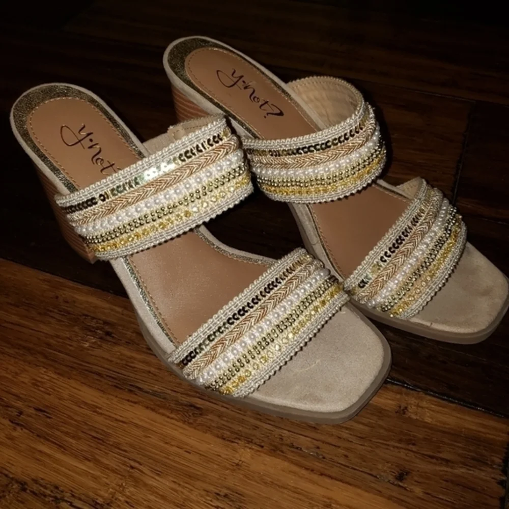 Y‎ Not sequins beaded Lucas 9m heels